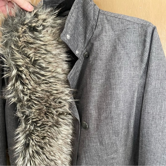 THE NORTH FACE Women’s Double-breasted Winter Jacket Primaloft faux collar, med - Picture 6 of 12